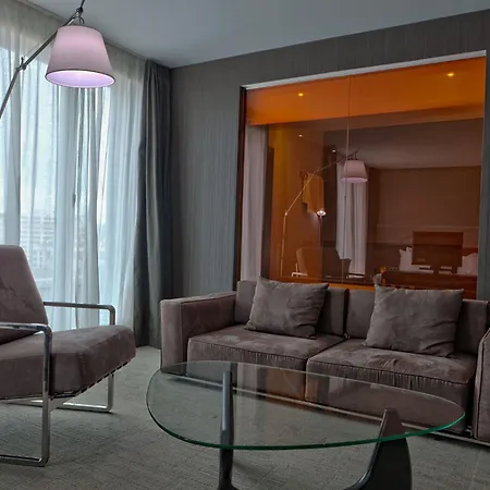 西尔肯大剧院酒店 4*