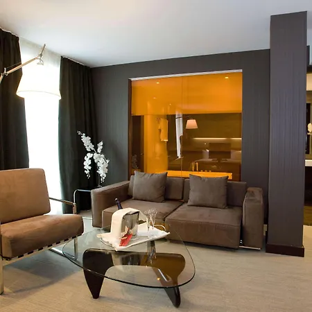 Silken Gran Teatro Hotell