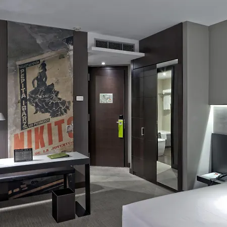 西尔肯大剧院酒店 4*