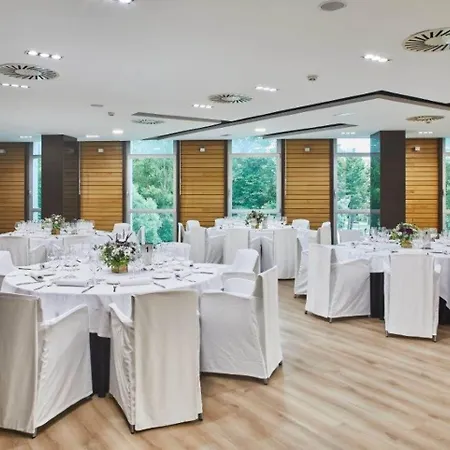 西尔肯大剧院酒店